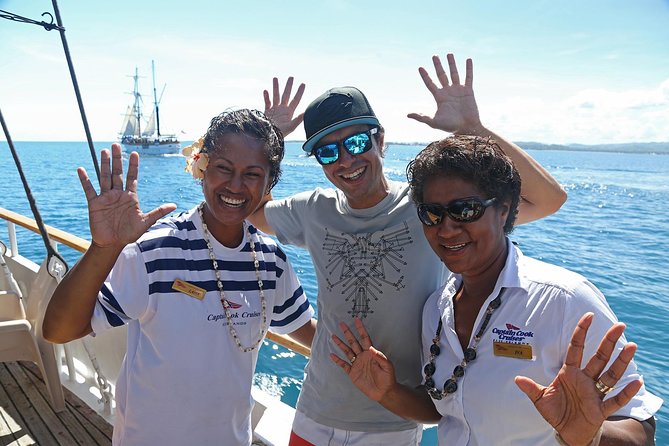 Capt Cook Cruises Super Saver Combo: Day Sail + Dinner Cruise - Lunch, drinks, and what the price really covers