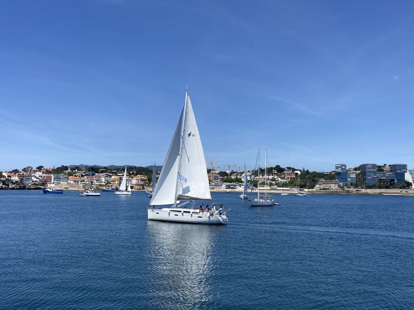Cascais: Sailing Tour with Drink - Setting sail from Marina de Cascais