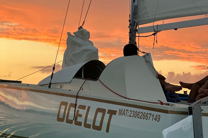 Catamaran Sailboat Bacalar Excursions - Who will get the most from this outing