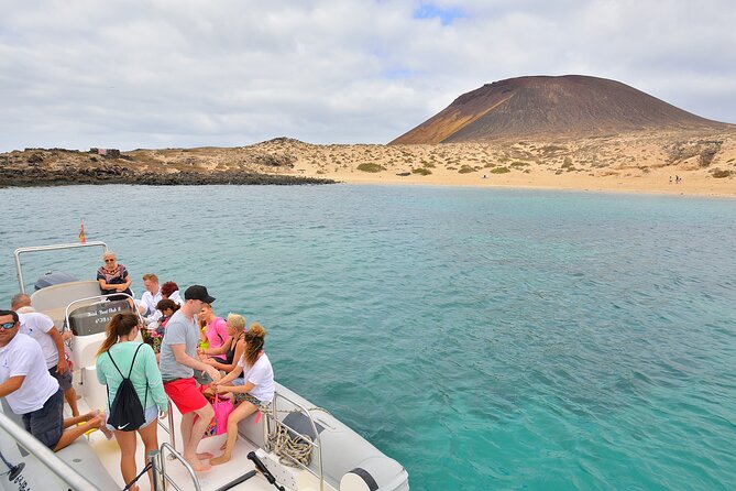 Catamaran Sailing Day To La Graciosa with Lunch - From Lanzarote to La Graciosa by ferry