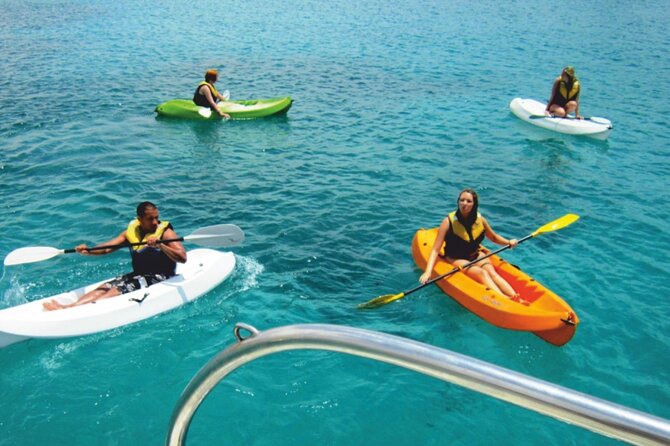 Catamaran Sailing Day To La Graciosa with Lunch - Playa Francesa: the day’s best hour