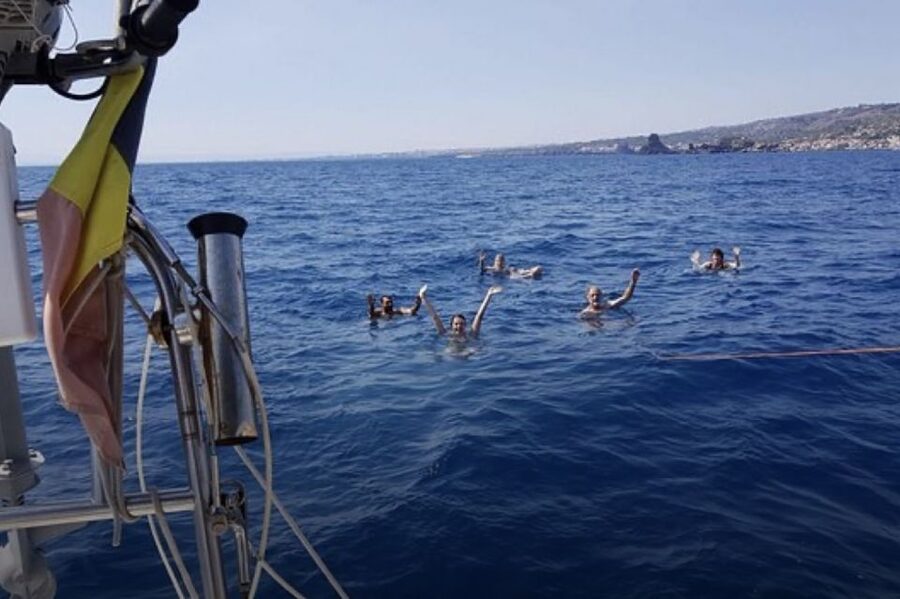 Catania: Spritz and Sunset Sailing Tour - Why this sailing trip works so well in Catania