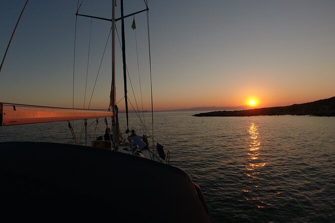 Chania shared Sailing cruise in a small group - The return sail to Chania