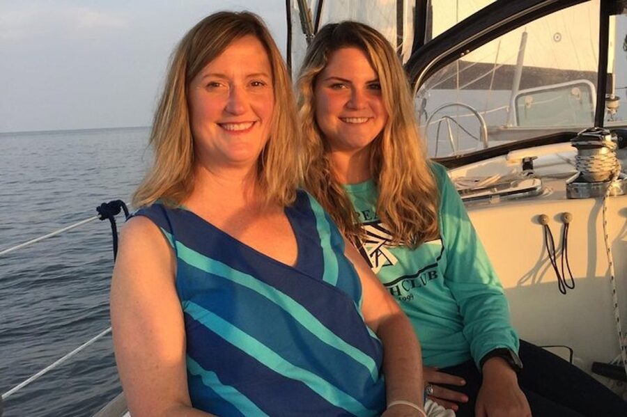 Chesapeake Beach: Sunset Sailing Cruise with Snacks - Why the six-person limit matters