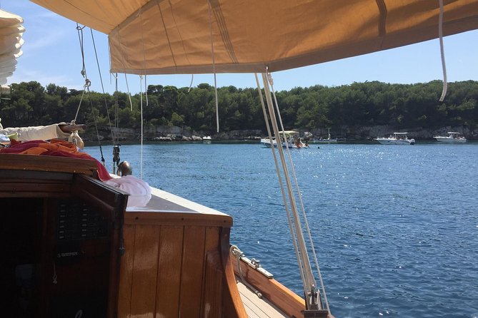 Classic Yacht Sailing in Cannes - Île Sainte-Marguerite and the swimming stop