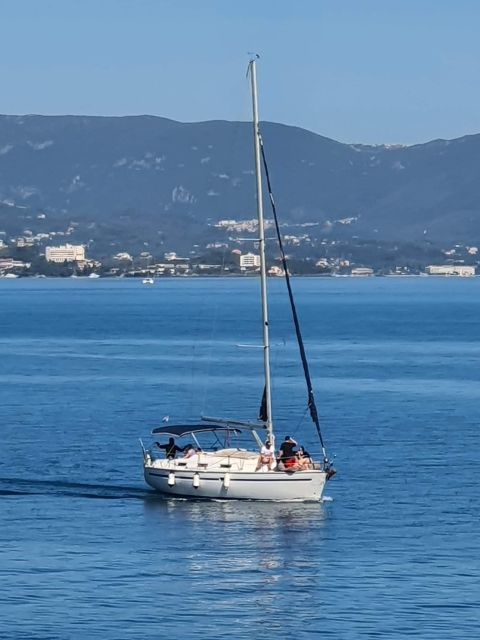 Corfu: Half-day Private Cruise with Sailing Yacht - Around the Old Fortress and into Garitsa Bay