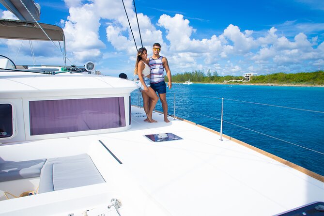 Cozumel Luxury Sailing & Snorkeling Cruise Experience - Lunch, drinks, and the relaxed part of the cruise