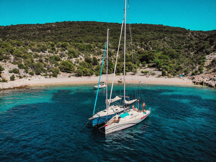 Cres: Sailing Experience Day-Trip - Lubenice Beach by Anchor