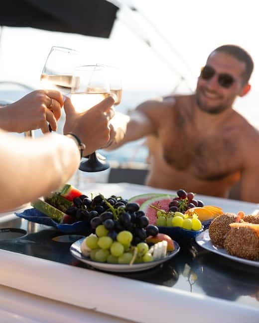 Daily Sailing experience between Naxos and Paros coastline - The crew and the feel aboard