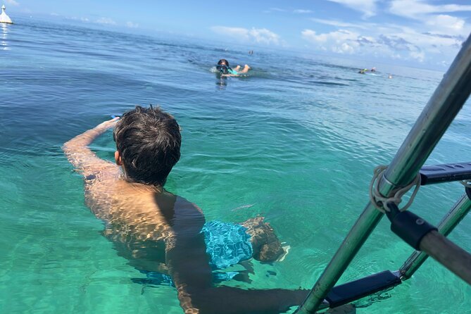 Day Lagoon 100% Sailing stops Snorkelling Paddle - Sailing past Îlet Caret with a light touch