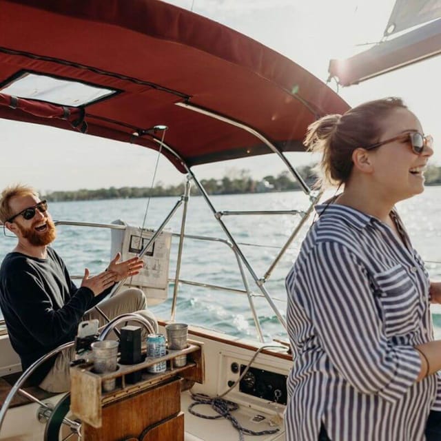 Detroit: Sailing Tour on the Detroit River - Two hours or four hours?