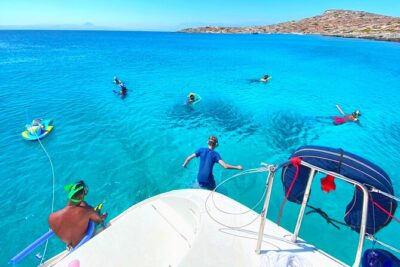 Dia Island Catamaran – Premium Lunch, Open Bar, Small Group