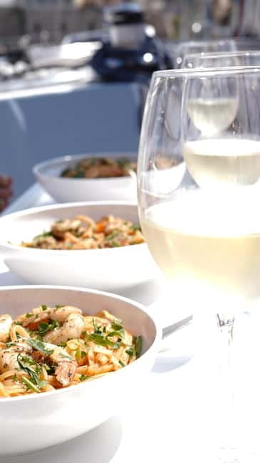 Dia Sailing Cruise With All-inclusive Meal And Drinks - Who should book the Dia sailing cruise?