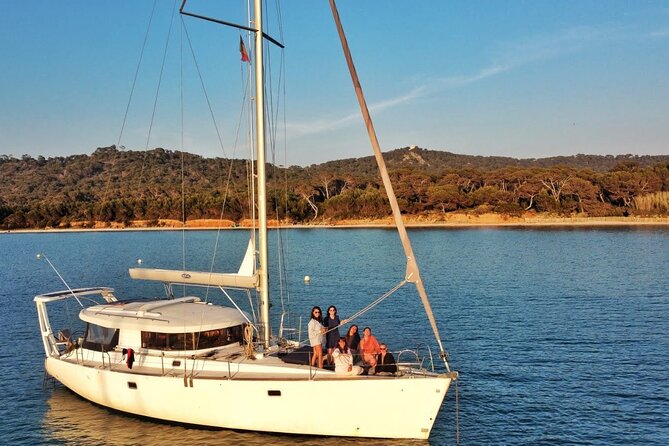 Discovery of Sailing Porquerolles with meals included - Meeting Anthony and Séverine at Ayguade Beach