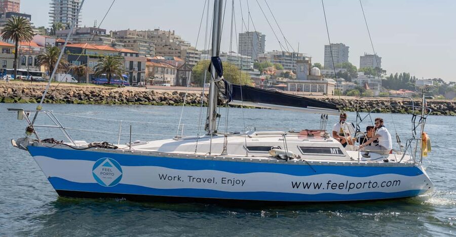 Douro River Cruise with Cheese & Tonic Porto in a Sailboat - Why seeing Porto from the Douro changes the city