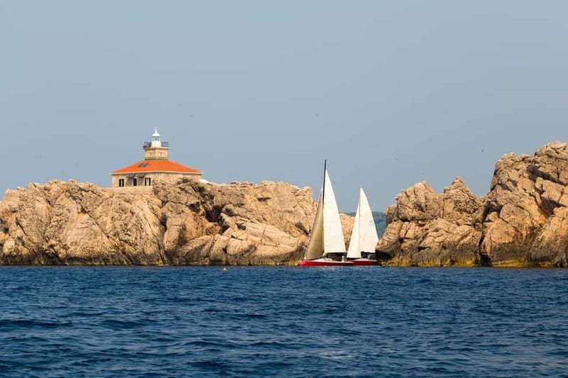 Dubrovnik: Romantic Sunset Sailing Adventure - Choosing between the Old Town and the islands