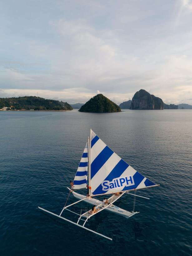 El Nido Islands: Private Paraw Day Sailing with Lunch - Papaya Beach, lunch, and more time in the water