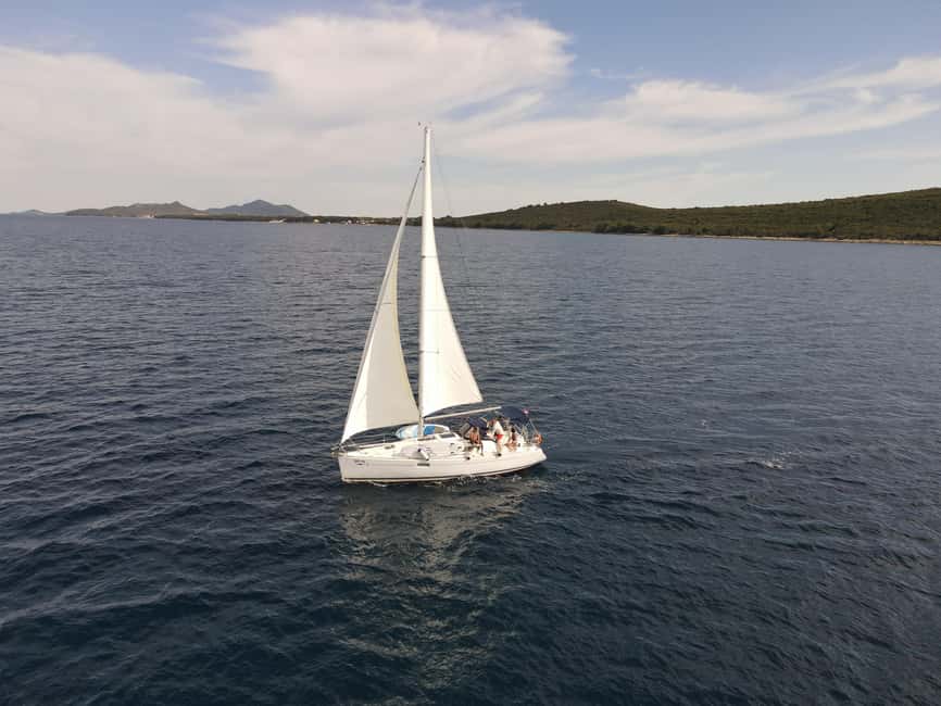 Elegant Day-Sailing Tour-Lunch&Drinks included - Comfort on a sailing yacht