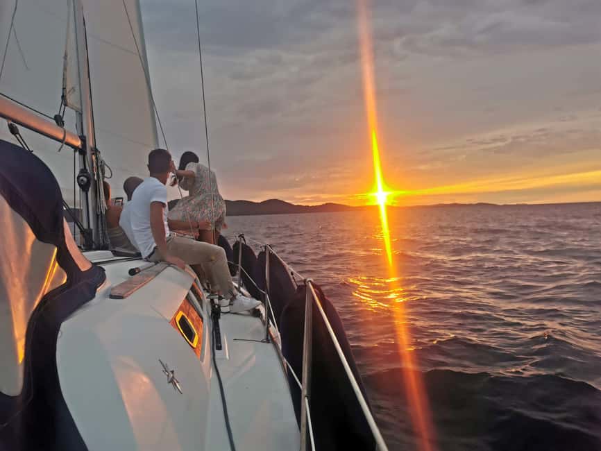 Elegant Sunset cruise under sails,large yacht,full comfort - Around the Old Town by Sail
