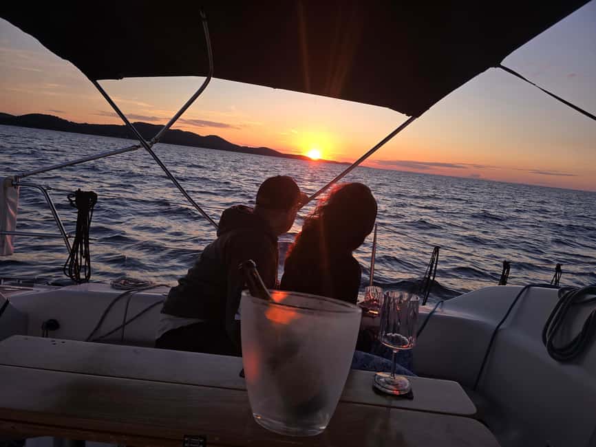 Elegant Sunset cruise under sails,large yacht,full comfort - What the Skipper Adds to the Evening