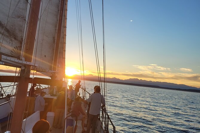 Evening Colors Sunset Sail Tour in Seattle - When the engine cuts and the evening slows down