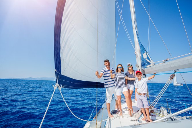 Family Sailing Tour in Barcelona - A family outing with room to participate