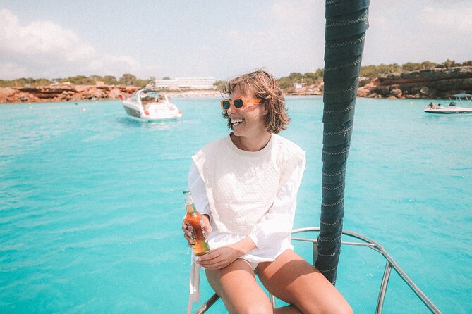 Formentera & Espalmador: Full-Day Private Sailboat Trip - Equipment, food, and comfort aboard