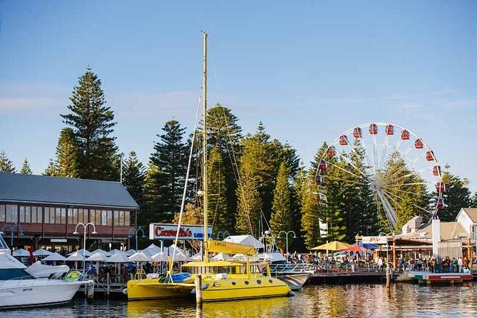 Fremantle Twilight Sail - A small boat with an adult evening mood