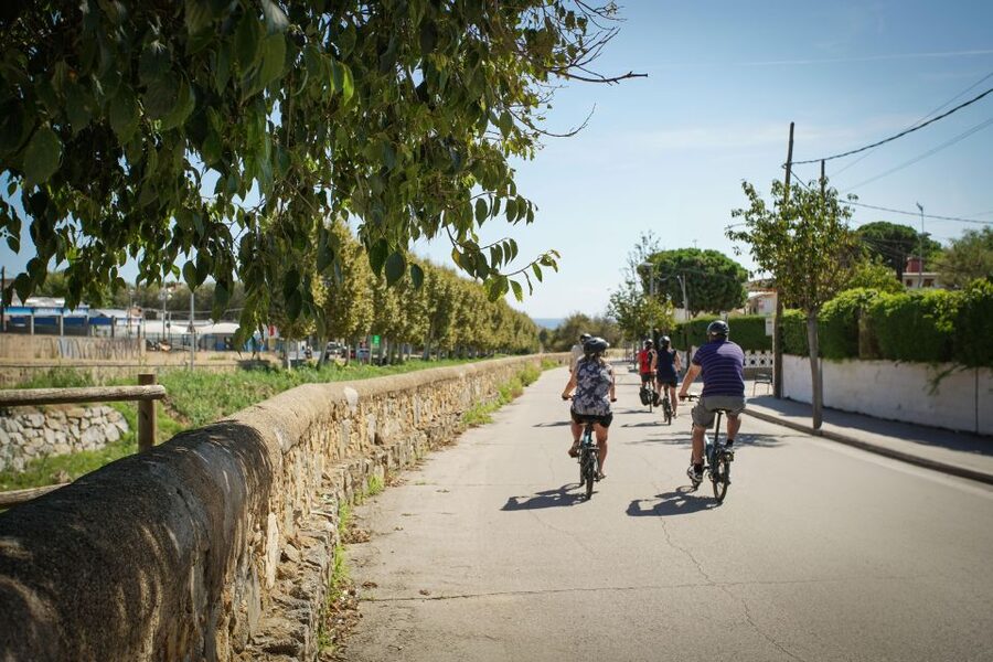 From Barcelona: E-Bike and Sailing Tour with Wine Tastings - Practical advice before you go