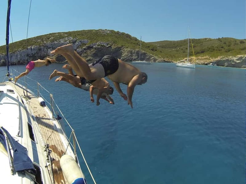 From can Pastilla : Sailing boat trip with Food & Drinks - Leaving Can Pastilla from La Mejillonera