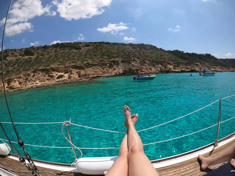 From can Pastilla : Sailing boat trip with Food & Drinks - Sunbathing, smooth sailing, and room to relax
