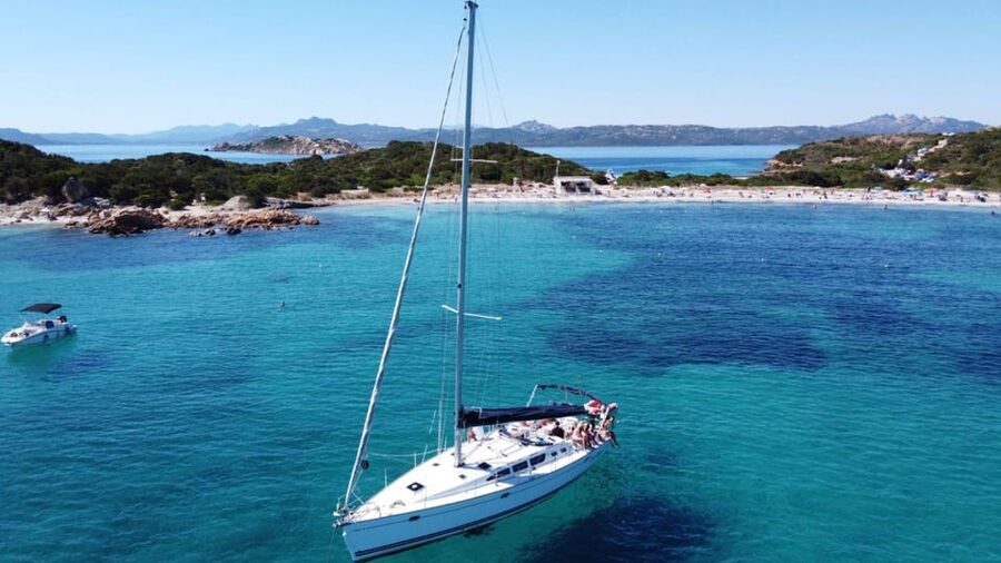 From Cannigione: Sailboat Tour in La Maddalena Archipelago - Why the changing route matters