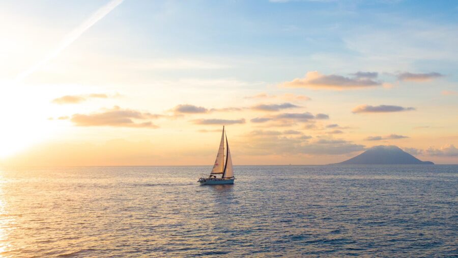 From Cannigione: Sailboat tour of La Maddalena Arcipelago - Why this small sailing trip works so well