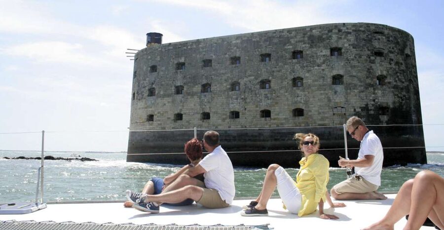 From La Rochelle: Sailing Cruise to Fort Boyard - Key points to know before booking