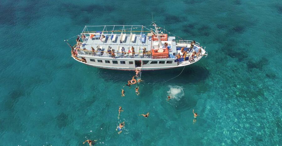 From Naxos: Schinoussa and Iraklia Sailing Cruise with BBQ - Leaving Agia Anna and settling into the boat