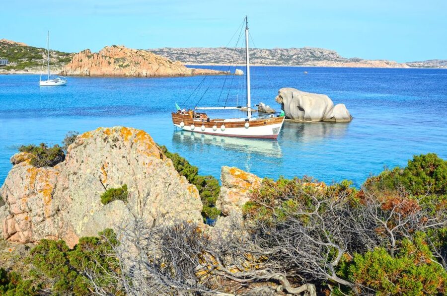 From Palau or La Maddalena: Archipelago Sailing Ship Tour - Lunch onboard, with simple choices and fair prices