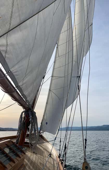 From Port Grimaud: Half-Day Classic Yacht Sailing Experience - Key points to know before sailing