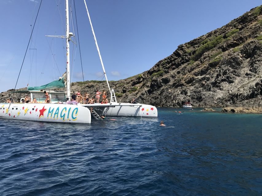 From Roses: Sailing Catamaran Cruise to Medes Islands - Crossing the Bay of Roses toward the Medes Islands