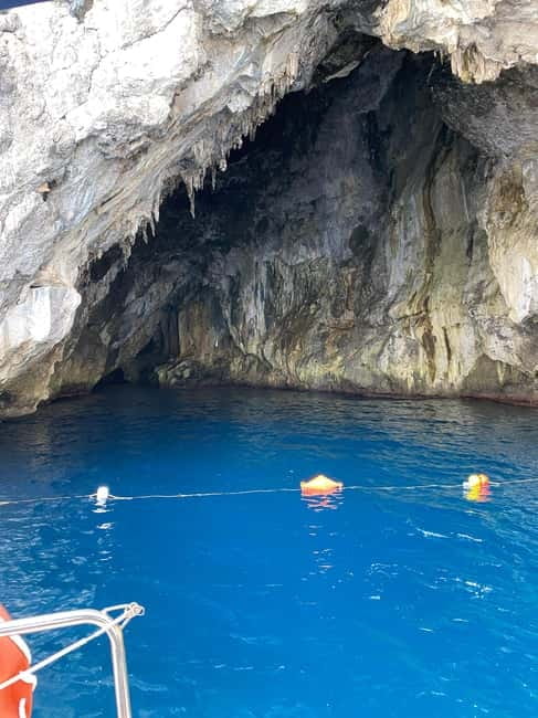From Salerno: Amalfi Coast Full-Day Sailboat Trip with Lunch - A light Gragnano pasta lunch on the return