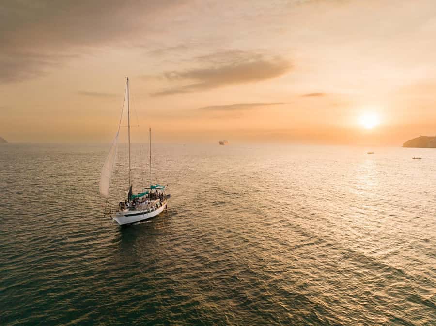 From Santa Marta: Sunset Sailboat Tour with 2 Beverages - Key points to know before you book