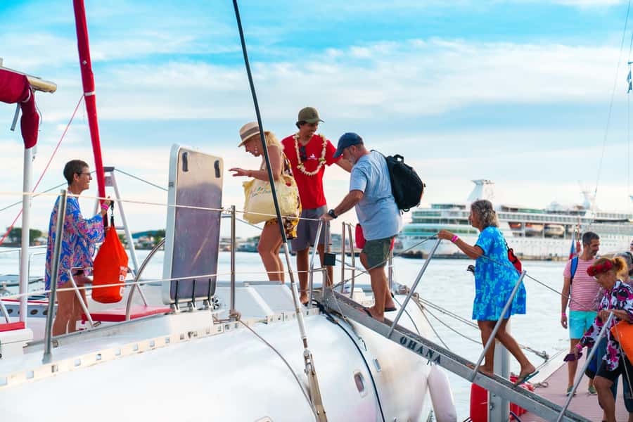 From Tahiti: Tetiaroa Island Tour by Sailing Catamaran - Who will get the most from this tour