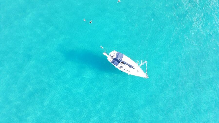 From Tropea: Sailing tour along the coast of the Gods - The first 20 minutes: Tropea from the water