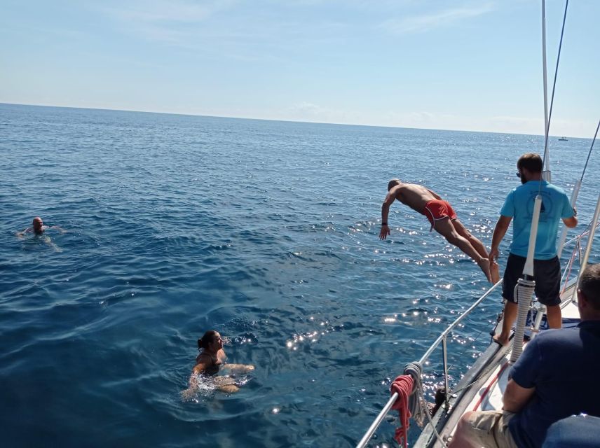 Fuengirola: Dolphin-Watching Sailing Tour with Drinks - Drinks, cava, and the snack tray