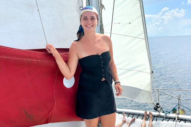 Full-Day Catamaran Sailing Caribbean Beaches with Snorkelling and Lunch - The long road from Panama City