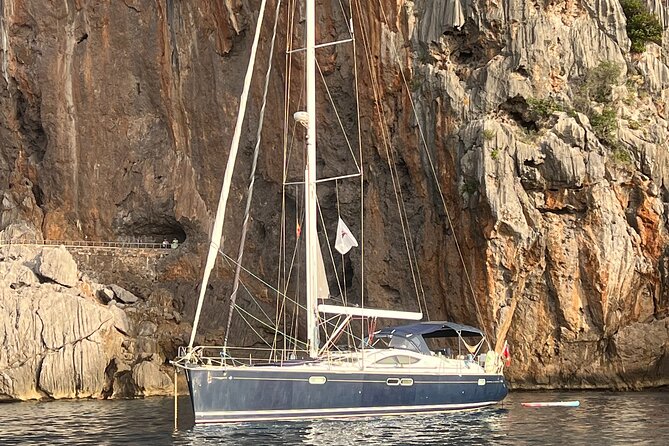 Full Day, Half Day, or Sunset Sailing Cruise with Tapas & Drinks - Is $151.23 a fair price?