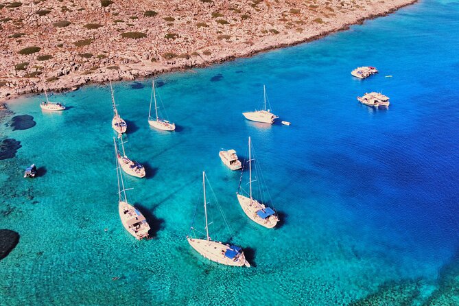 Full Day Private Luxury Escape Sailing - The crossing to Dia Island