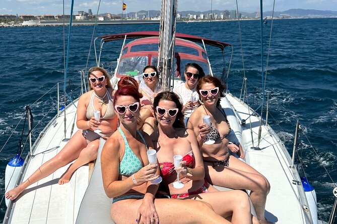 Full Day Private Sailboat in Barcelona - 6 Hours - The crew and the tone of the day