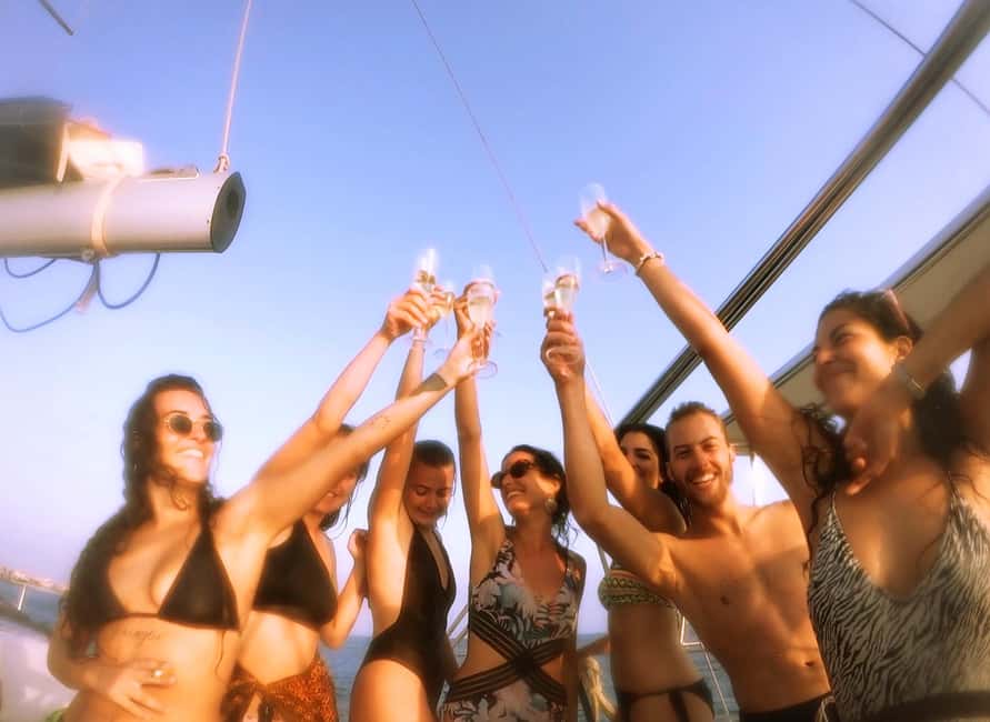 Full day sailing boat in Sal, Cape Verde:taste the Atlantic! - Swimming and snorkeling at the anchorage