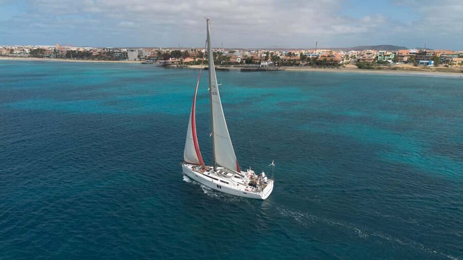 Full day sailing boat in Sal, Cape Verde:taste the Atlantic! - What the crew adds to the day
