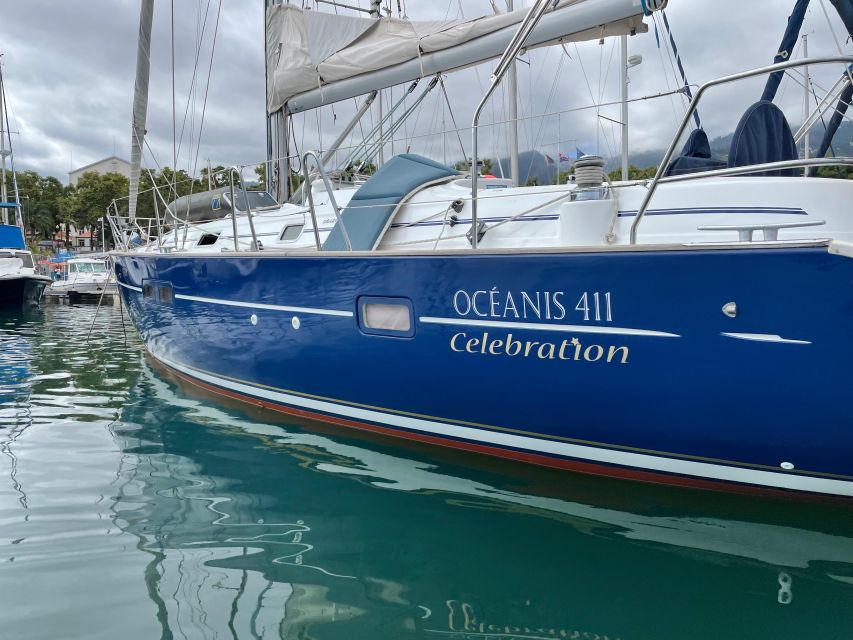 Funchal: Private Sailing Sunrise, Sunset & Moonlight Cruises - A calm way to see Madeira from the water